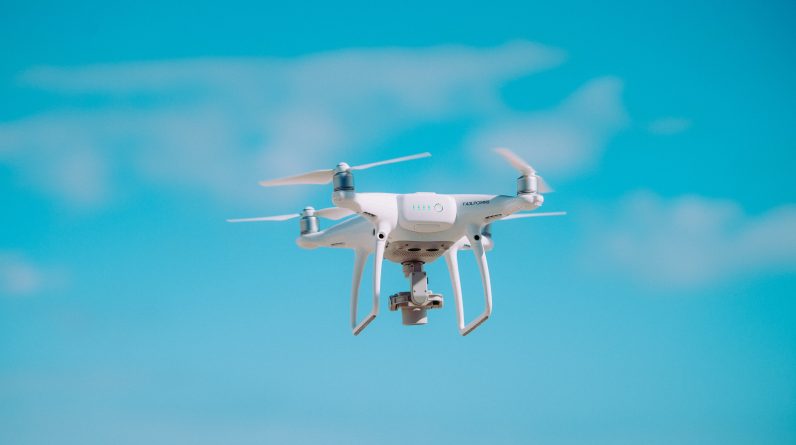 what drone can fly for hours 3